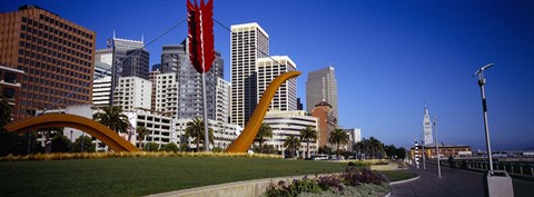 Framed Low angle view of a sculpture in front of buildings, San Francisco, California, USA Print