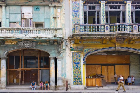 Framed Old building in the historic center, Havana, Cuba Print