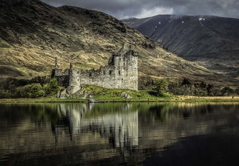 Framed Kilchurn Castle 4 Print