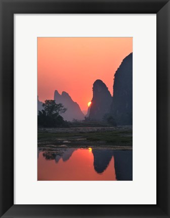 Framed Karst Hills Along the River Bank, Li River, Yangshuo, Guangxi, China Print