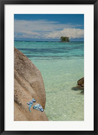 Framed Seychelles, La Digue, Tropical escape Print