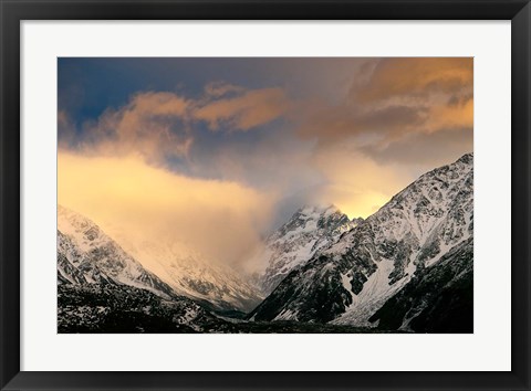 Framed Sunrise at Aoraki Mount Cook, New Zealand Print