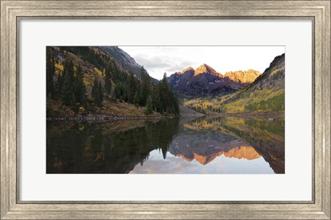 Framed Elk Mountains &amp; Maroon Bells Lake, Colorado Print