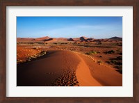 Framed Sand dune, near Sossusvlei, Namib-Naukluft NP, Namibia, Africa.