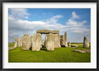 Framed Stonehenge (circa 2500 BC), UNESCO World Heritage Site, Wiltshire, England