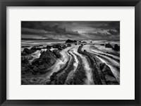 Framed Dark Barrika